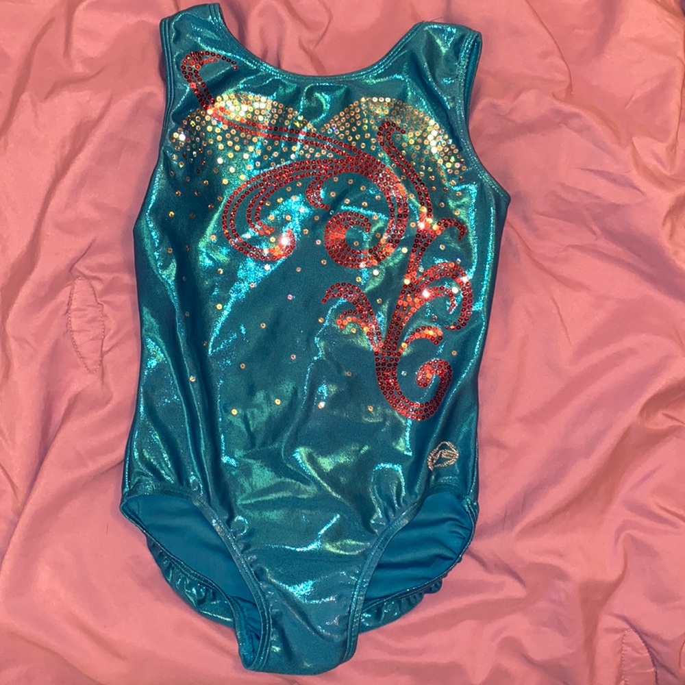 used zone gymnastics leo (adult small)